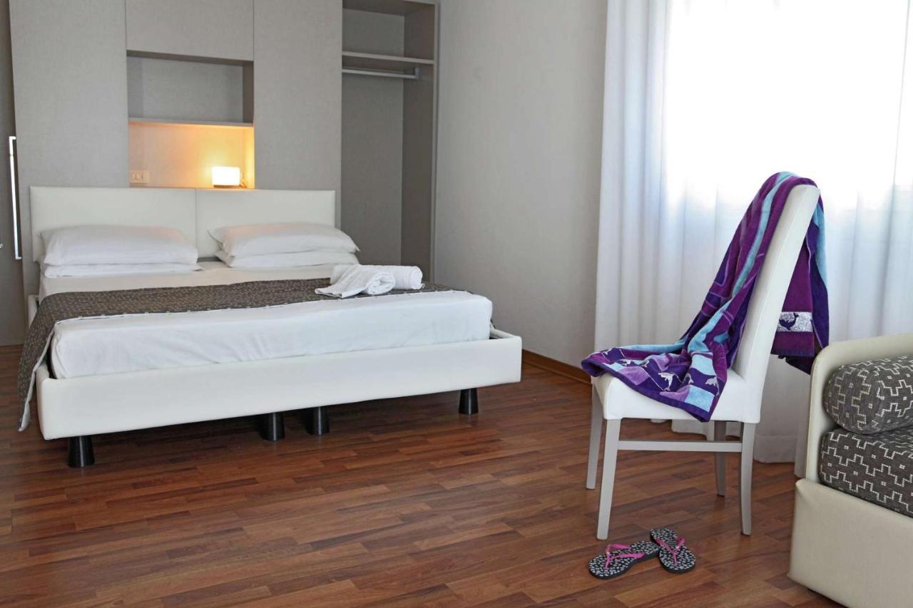 Hotel Columbia & Ninfea Lido di Jesolo Exterior photo