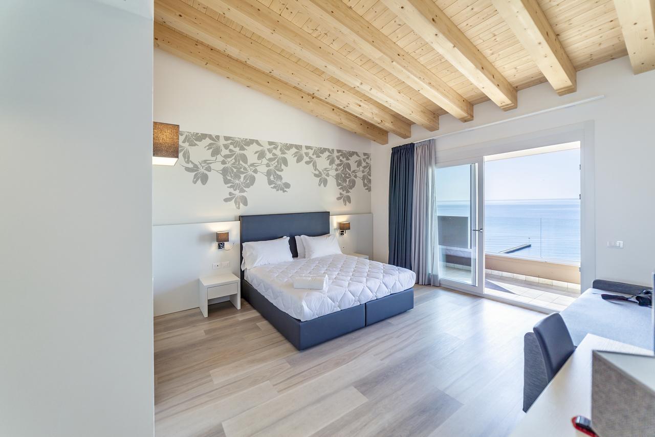 Hotel Columbia & Ninfea Lido di Jesolo Exterior photo
